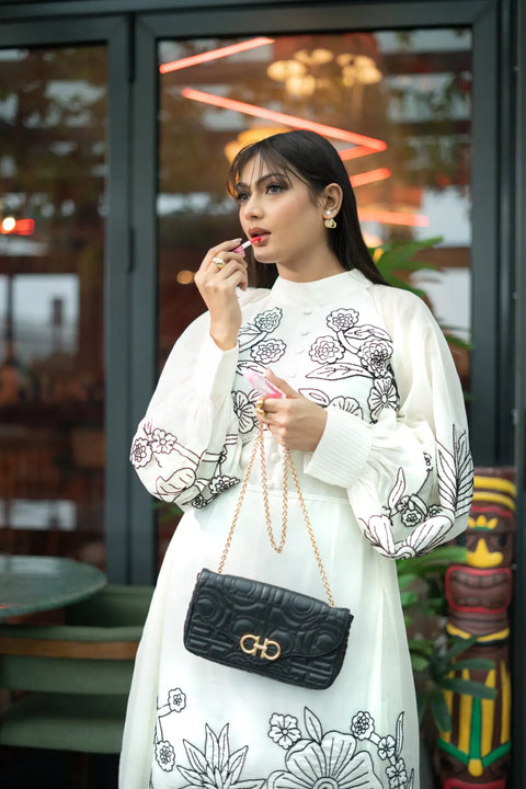Doodle Floral Black